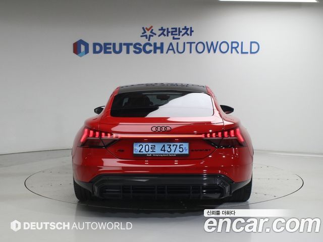 Audi RS e-tron GT из Кореи Encar