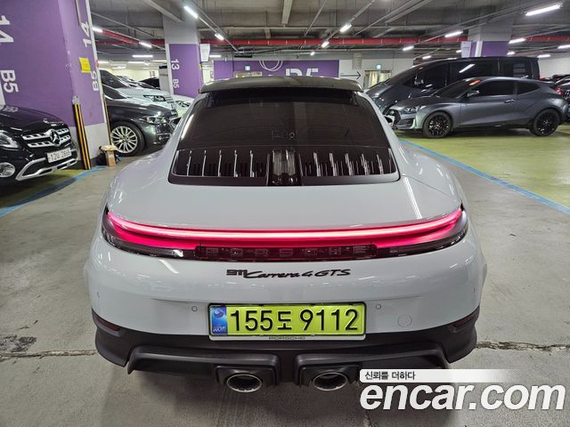 Porsche 911 Carrera 4 GTS — пробег 5 000 км — фото 4 из 5