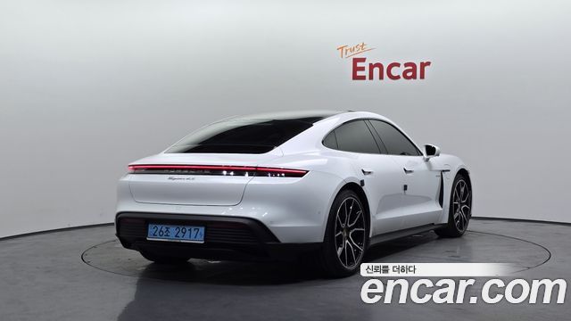 Porsche Taycan из Кореи Encar