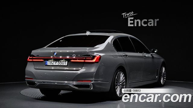 BMW 7-Series 730Ld xDrive Design Pure Excellence — пробег 116 717 км — фото 2 из 5