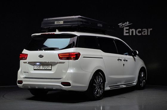 Kia Carnival Gasoline 9-Seater Noblesse Special — пробег 35 584 км — фото 2 из 5