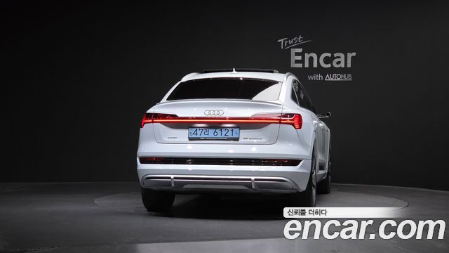 Audi e-tron 55 Quattro Sportback — пробег 110 442 км — фото 4 из 5