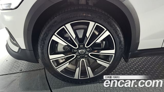 Volvo V60 из Кореи Encar