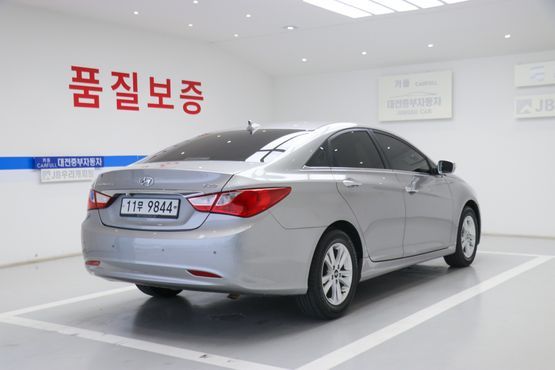 Hyundai Sonata Prime High-Deluxe — пробег 98 465 км — фото 4 из 5