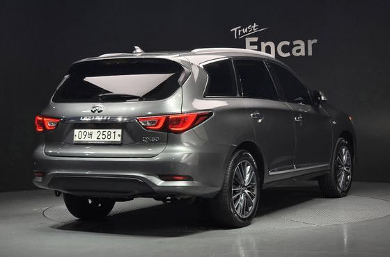 Infiniti QX60 3.5 AWD — пробег 121 447 км — фото 2 из 5