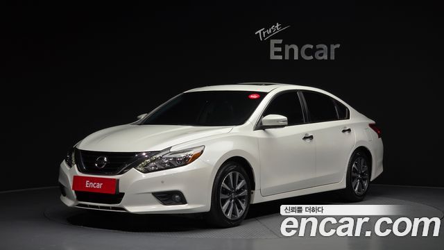 Nissan Altima из Кореи Encar