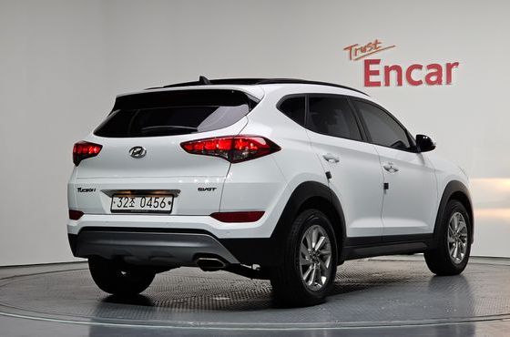 Hyundai Tucson Diesel 1.7 2WD Modern — пробег 85 073 км — фото 2 из 5