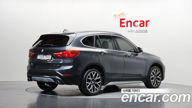 BMW X1 xDrive 20i xLine — пробег 87 533 км — фото 2 из 5