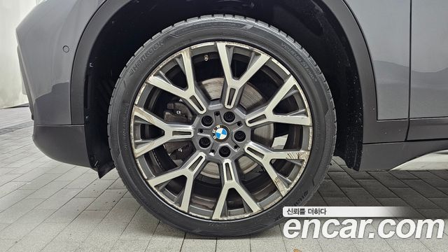 BMW X1 xDrive 20i xLine — пробег 87 533 км — фото 5 из 5