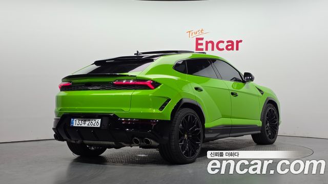 Lamborghini Urus из Кореи Encar