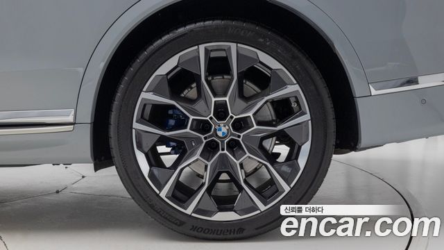 BMW X7 xDrive 40i M Sport 6STR — пробег 64 424 км — фото 5 из 5