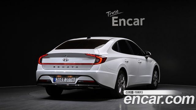 Hyundai Sonata 2.0 Premium Family — пробег 27 701 км — фото 2 из 5
