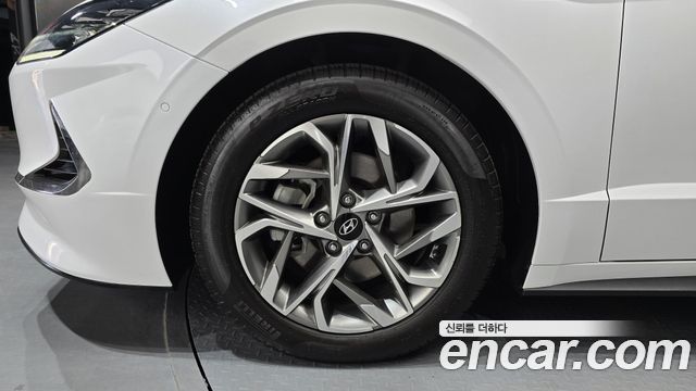 Hyundai Sonata 2.0 Premium Family — пробег 27 701 км — фото 5 из 5