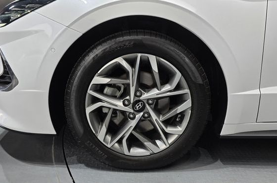 Hyundai Sonata 2.0 Premium Family — пробег 27 701 км — фото 5 из 5