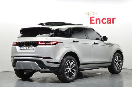 Land Rover Range Rover Evoque P250 Dynamic SE — пробег 5 027 км — фото 2 из 5