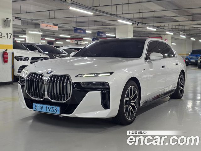 BMW i7 eDrive 50 M Sport — пробег 61 000 км — фото 1 из 5