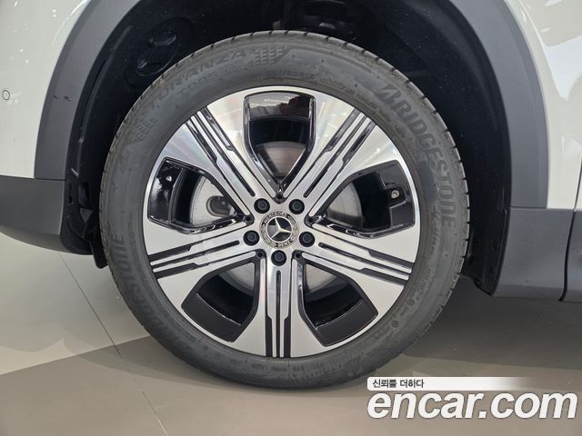 Mercedes-Benz EQB из Кореи Encar