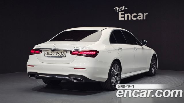 Mercedes-Benz E-Class из Кореи Encar