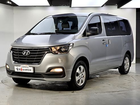 Hyundai Starex 4WD Wagon 12-Seater Smart — пробег 78 776 км — фото 1 из 5