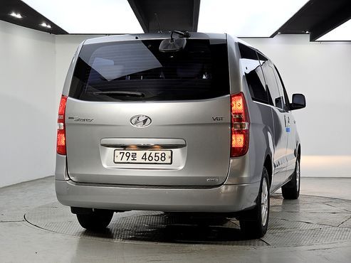 Hyundai Starex 4WD Wagon 12-Seater Smart — пробег 78 776 км — фото 3 из 5