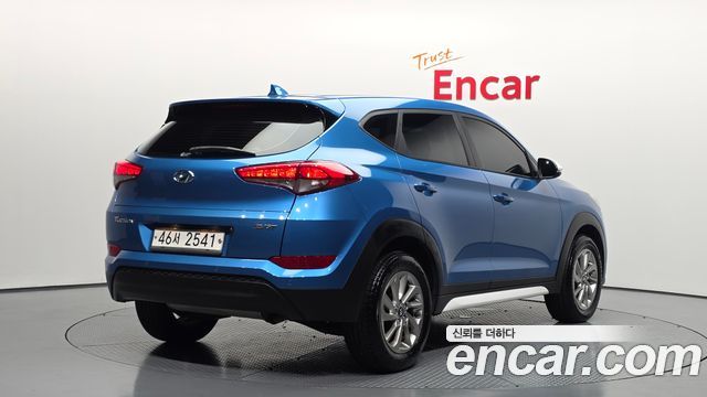 Hyundai Tucson Diesel 1.7 2WD Style — пробег 68 255 км — фото 2 из 5