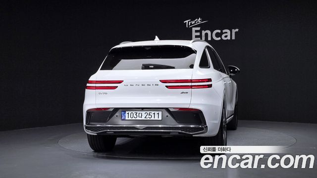 Genesis GV70 из Кореи Encar