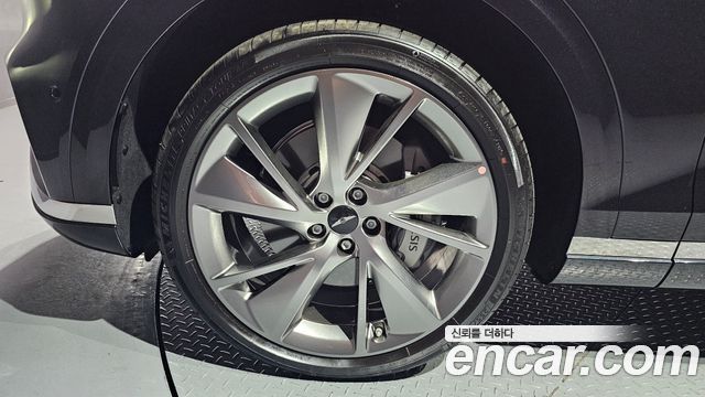 Genesis GV70 из Кореи Encar