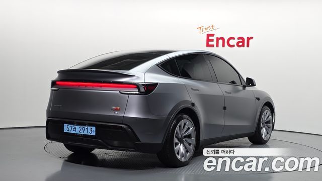Tesla Model Y Long Range Launch Edition AWD — пробег 21 800 км — фото 2 из 5