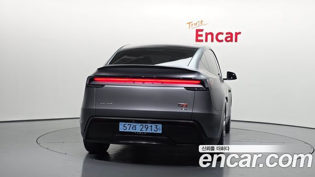 Tesla Model Y Long Range Launch Edition AWD — пробег 21 800 км — фото 4 из 5