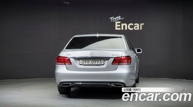 Mercedes-Benz E-Class E220 Bluetec Avantgarde — пробег 172 487 км — фото 4 из 5