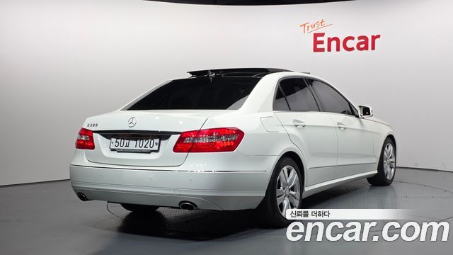 Mercedes-Benz E-Class из Кореи Encar
