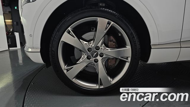 Genesis GV80 из Кореи Encar