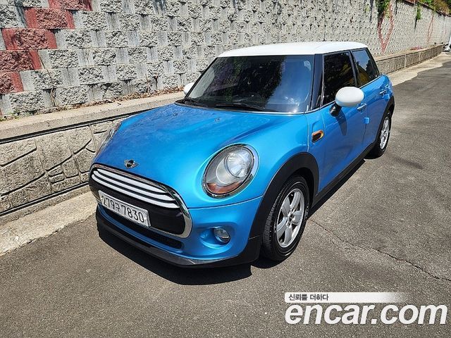 Mini Cooper 5Door Standard 3rd — пробег 148 835 км — фото 1 из 5