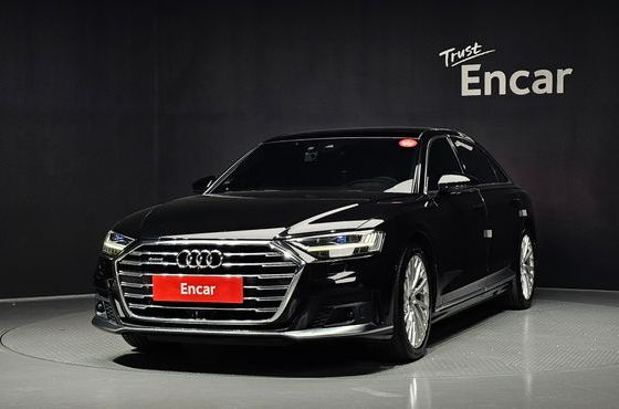Audi A8 55 TFSI Quattro LWB — пробег 110 244 км — фото 1 из 5