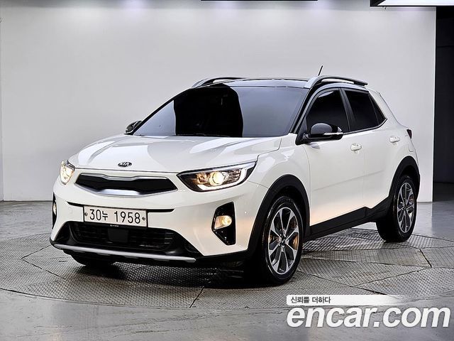 Kia Stonic из Кореи Encar