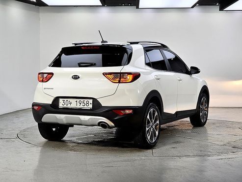 Kia Stonic 1.4 Prestige — пробег 89 755 км — фото 4 из 5