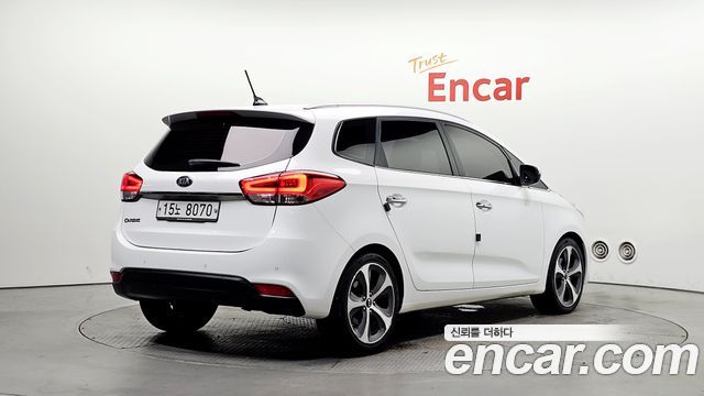 Kia Carens из Кореи Encar