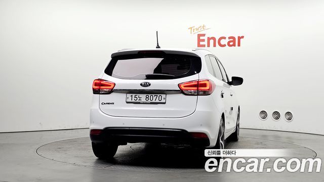 Kia Carens из Кореи Encar