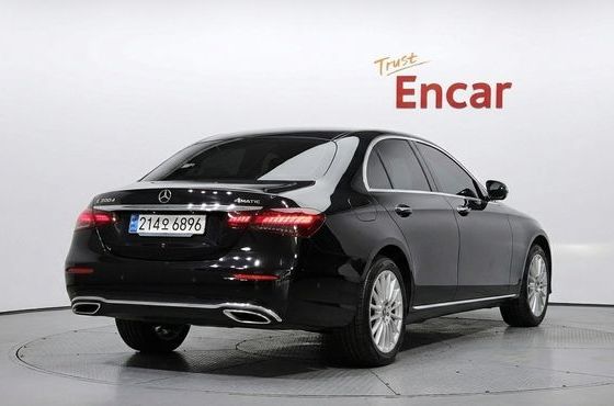 Mercedes-Benz E-Class E220d 4MATIC Exclusive — пробег 57 449 км — фото 2 из 5