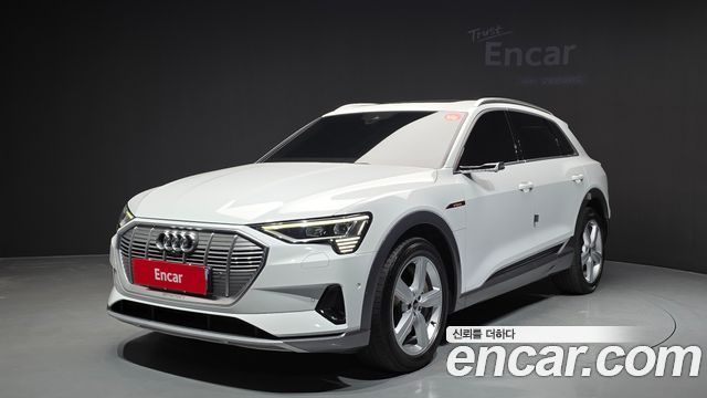 Audi e-tron 50 Quattro — пробег 68 149 км — фото 1 из 5