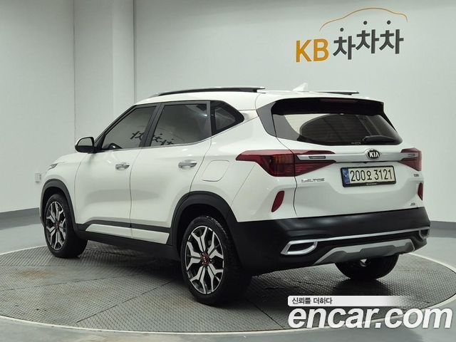 Kia Seltos Gasoline 1.6 Turbo 4WD Signature — пробег 131 000 км — фото 3 из 5