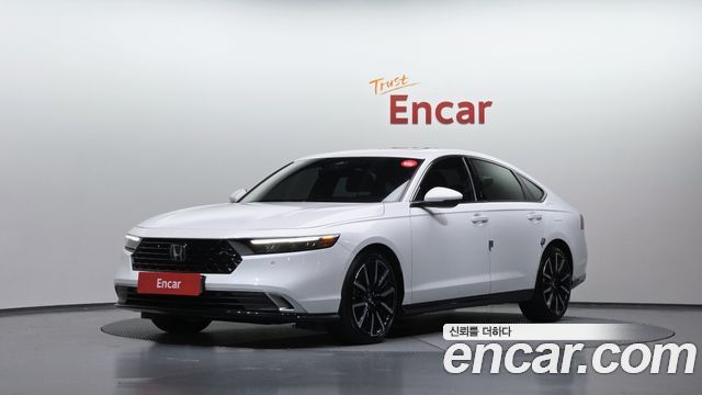 Honda Accord 2.0 Hybrid Touring — пробег 29 134 км — фото 1 из 5