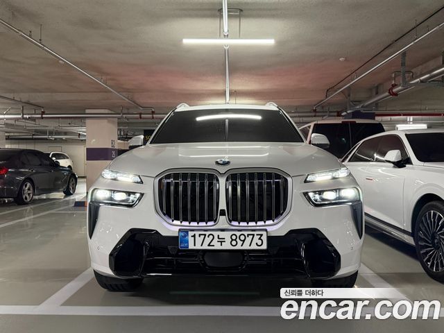 BMW X7 xDrive 40i M Sport 6STR — пробег 971 км — фото 2 из 5