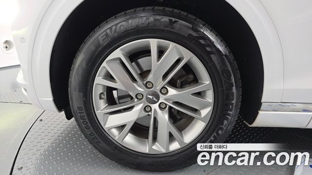 Genesis GV70 из Кореи Encar