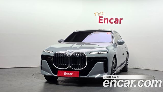 BMW i7 из Кореи Encar