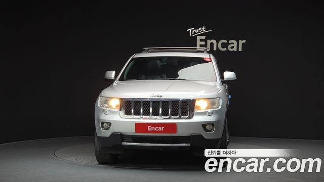 Jeep Cherokee 3.0 Diesel Overland WK2 — пробег 258 239 км — фото 3 из 5