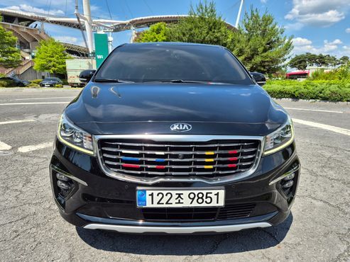 Kia Carnival Gasoline 9-Seater Noblesse Special — пробег 110 870 км — фото 1 из 5