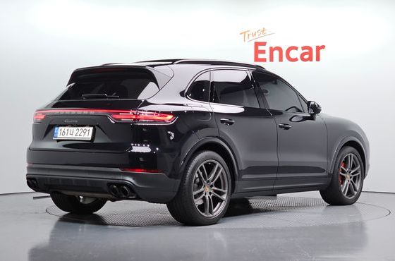 Porsche Cayenne 3.0 PLATINUM EDITION — пробег 49 005 км — фото 2 из 5