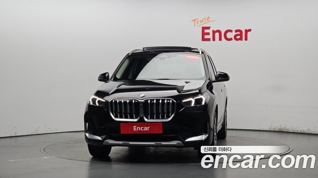 BMW X1 xDrive 20i xLine — пробег 8 246 км — фото 3 из 5