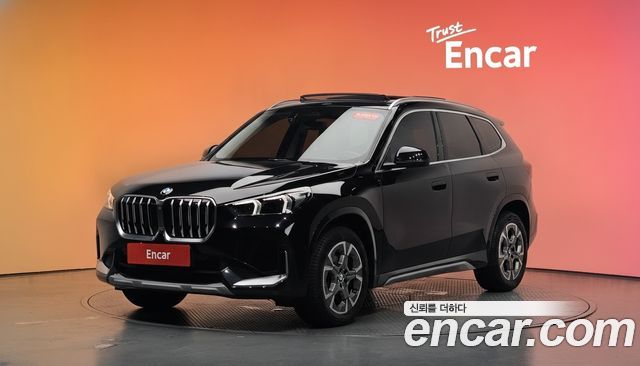 BMW X1 xDrive 20i xLine — пробег 8 246 км — фото 1 из 5